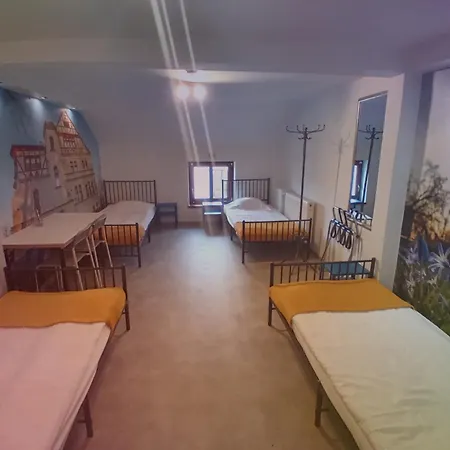 Łódzki Pałacyk - Pokoje hostelowe-3
